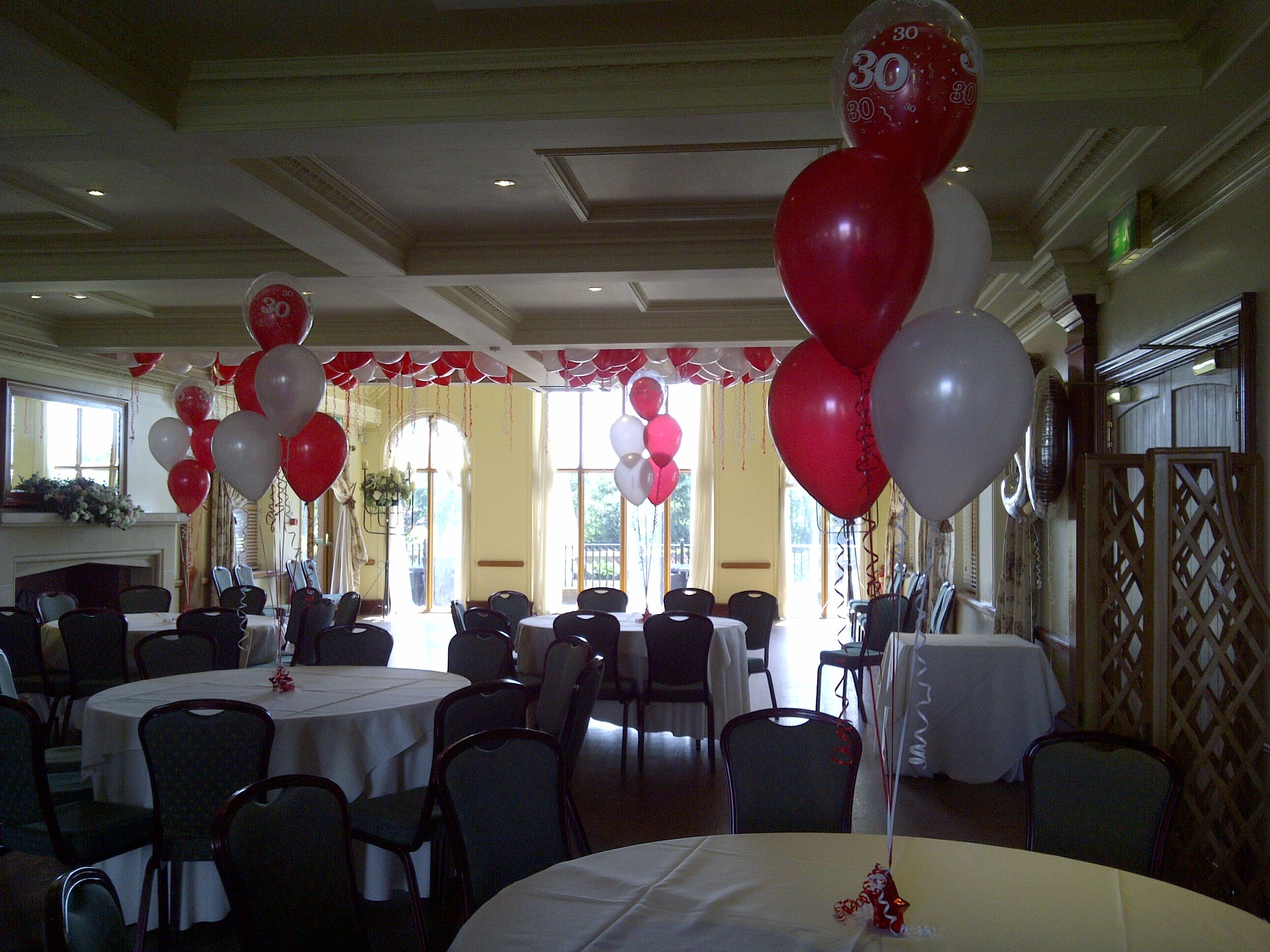 30th birthday balloons at Stock Brook Manor